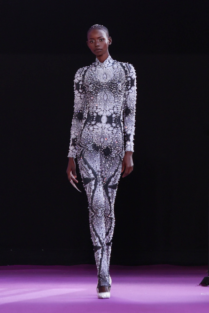 HENGDI WANG embellished silver runway look