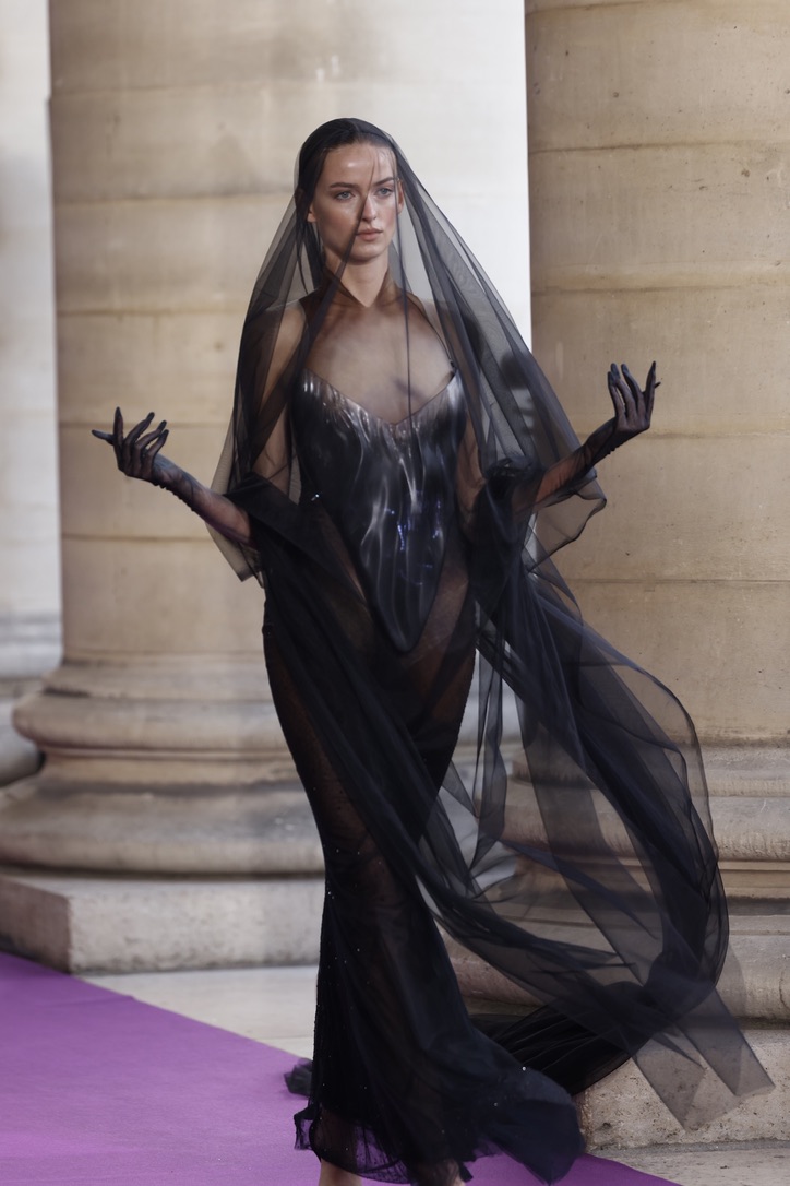 SHUXUAN G runway look in black sheer draping